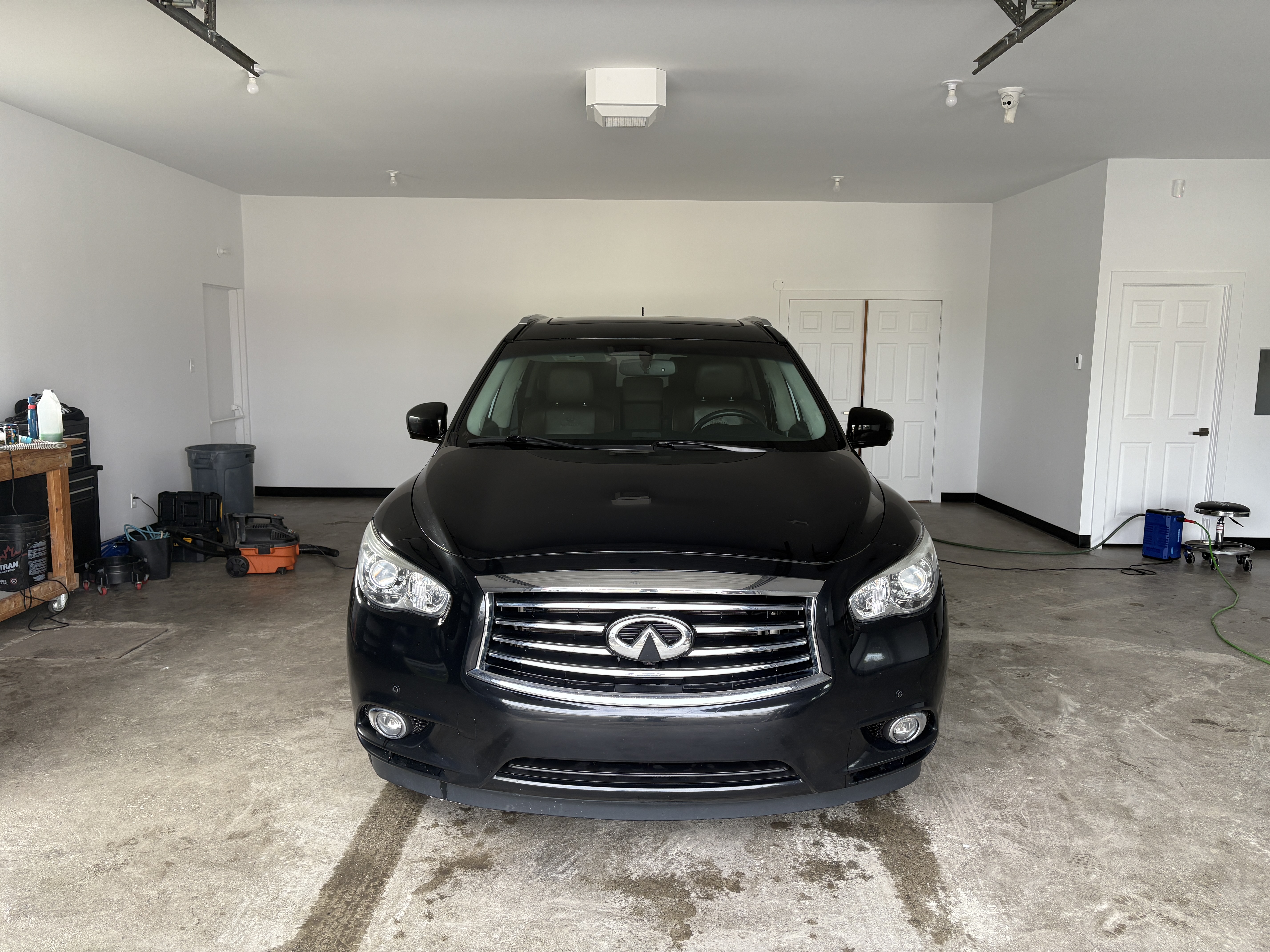 Infiniti JX-35